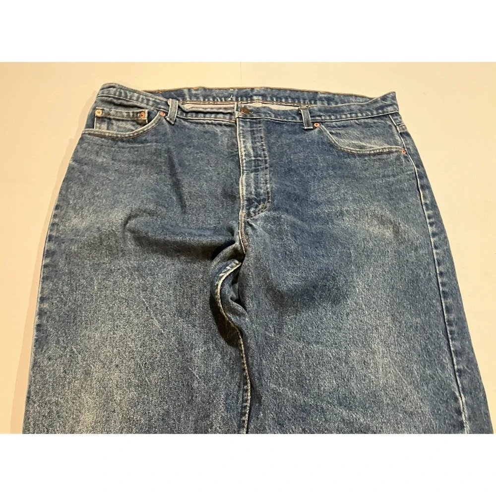 Vintage Levis 505 Jeans Men's Size 42x32 (Fits 40x31) Made in USA 90s